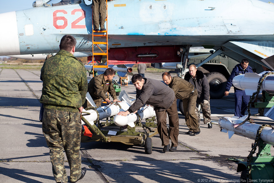 «Реактивные лётчики»: фоторепортаж с учебно-тренировочных полетов штурмовой авиации