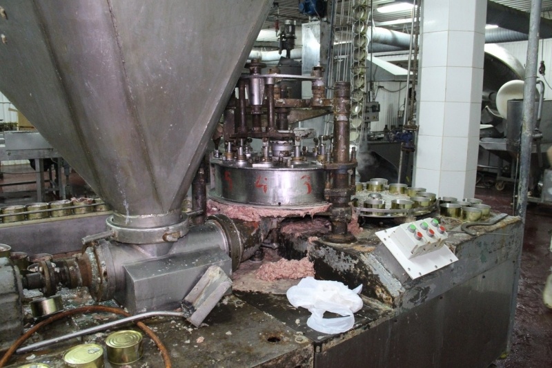 Полиция во второй раз обнаружила нелегалов на гвардейском консервном заводе (фото)