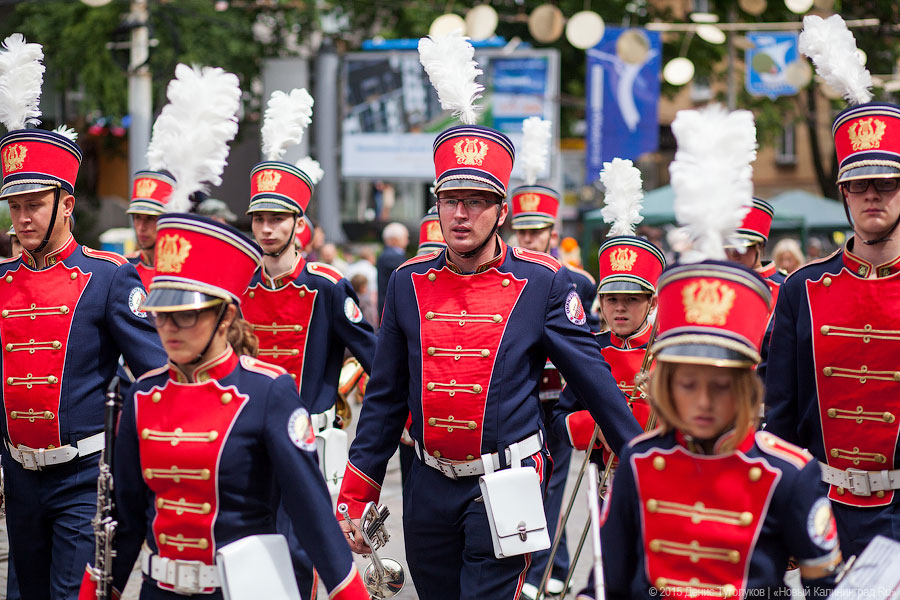 Шаг назад: достоинства и неудачи пешеходной зоны Дня города-2015