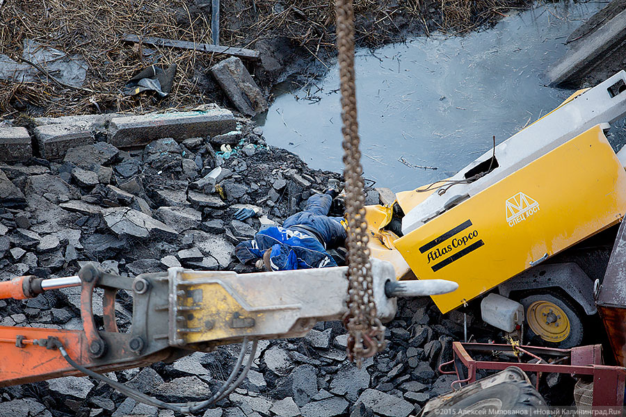 Фоторепортаж «Нового Калининграда.Ru» с обрушения Берлинского моста (18+)