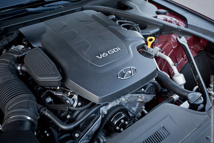 Один другого лучше: двойной тест-драйв Hyundai Genesis нового поколения