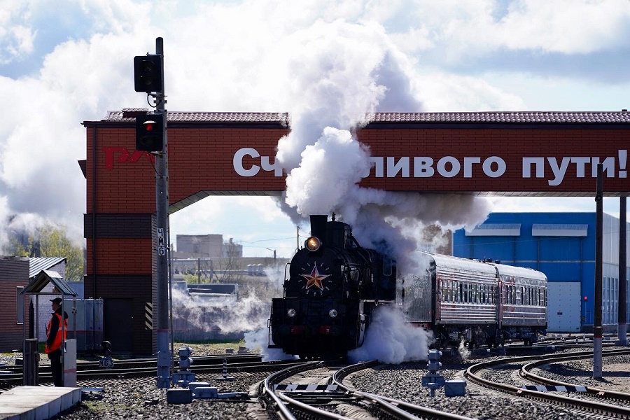 8 мая: первый рейс туристического ретропоезда в Калининграде