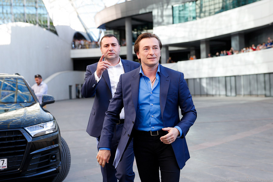 «И табло сорвало с петель»: как прошёл «Голосящий КиВиН» в «Янтарь-холле»