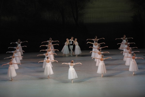 В драмтеатре снова выступят солисты ведущих театров балета Санкт-Петербурга