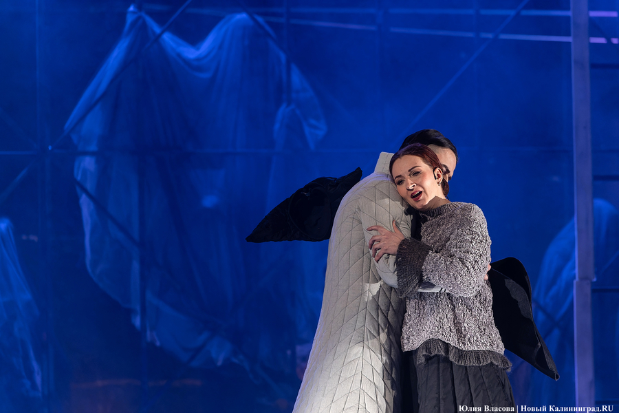 Два мира, две правды: в Музыкальном театре поставили мюзикл «Капитанская дочка» (фото)