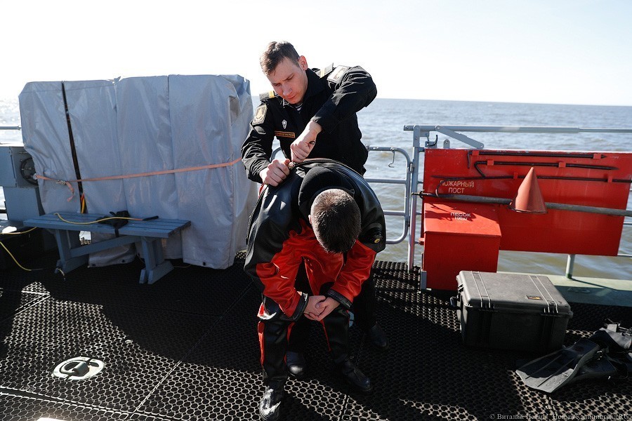 Форма в воде: на Балтике прошли учения противодиверсионного отряда (фото)