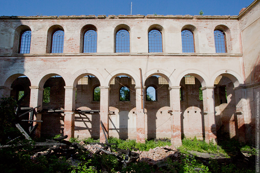 Пепел на руинах: что произошло с частично сгоревшей кирхой в Полесском районе