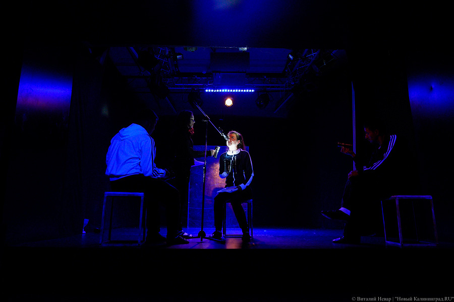 «Только без мата, пожалуйста»: в Драмтеатре заработала польско-российская лаборатория