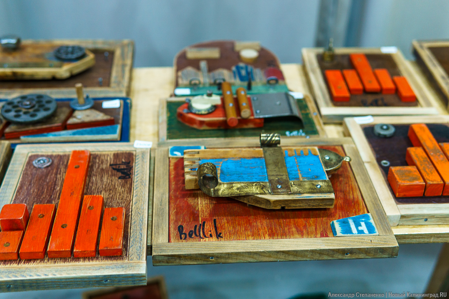 Искусство из старого: в Калининграде открылась выставка в жанре ассамбляж (фото)