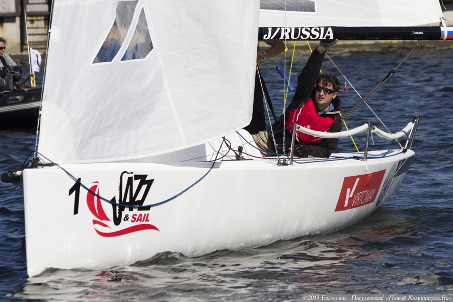 Гонки под музыку: фоторепортаж с регаты «Jazz&Sail»