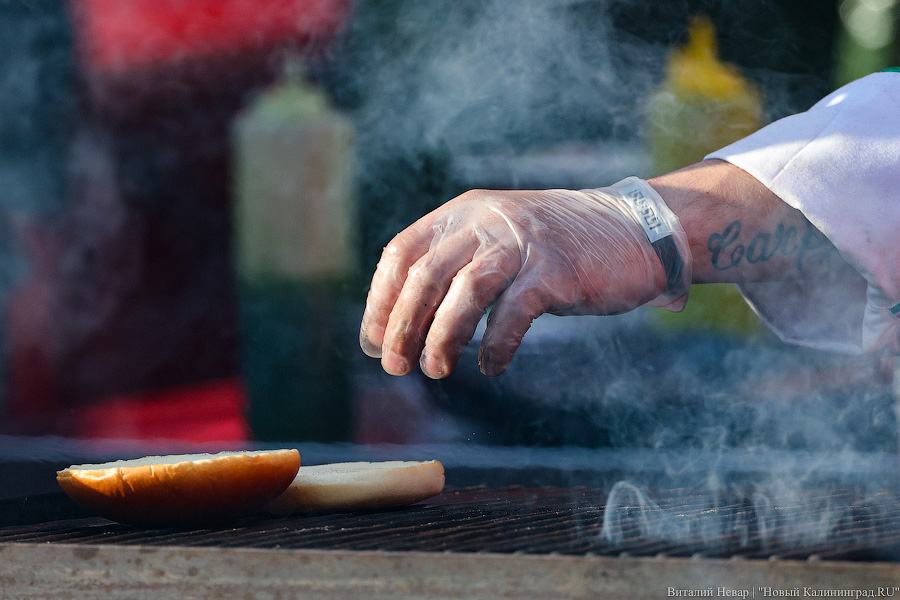 Шашлычок под медлячок: на острове Канта стартовала «Неделя еды и музыки» (фото)