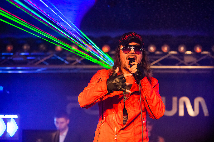 «Пока хавает пипл»: фоторепортаж с концерта Богдана Титомира