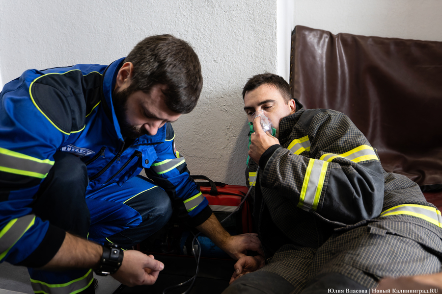 За три минуты на 25-й этаж: у пожарных прошли соревнование по скоростному подъёму (фото)