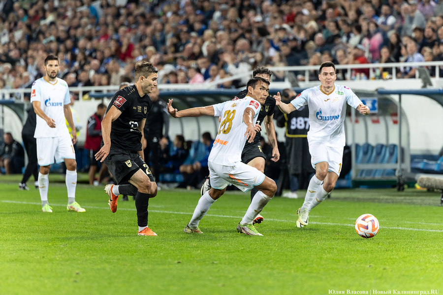 Победный гол: лучшие моменты матча между «Балтикой» и «Зенитом» (фото)
