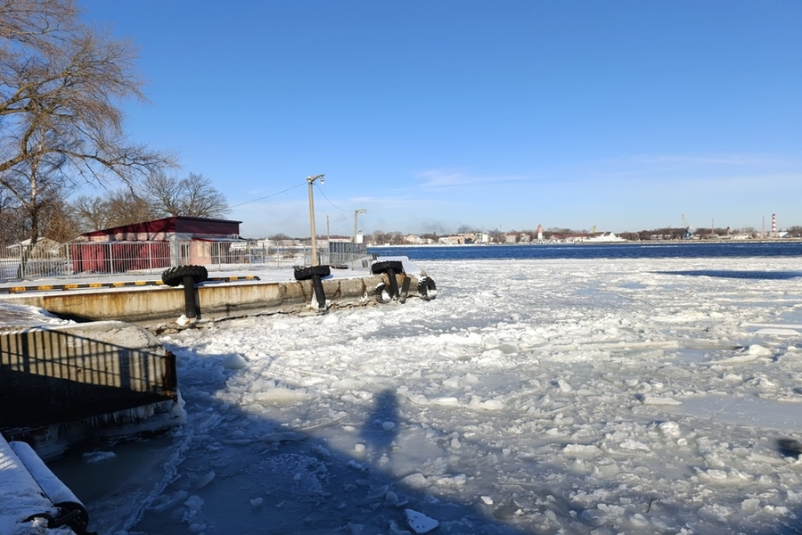 Жители Балтийской косы: без парома мы останемся без еды и скорой помощи 