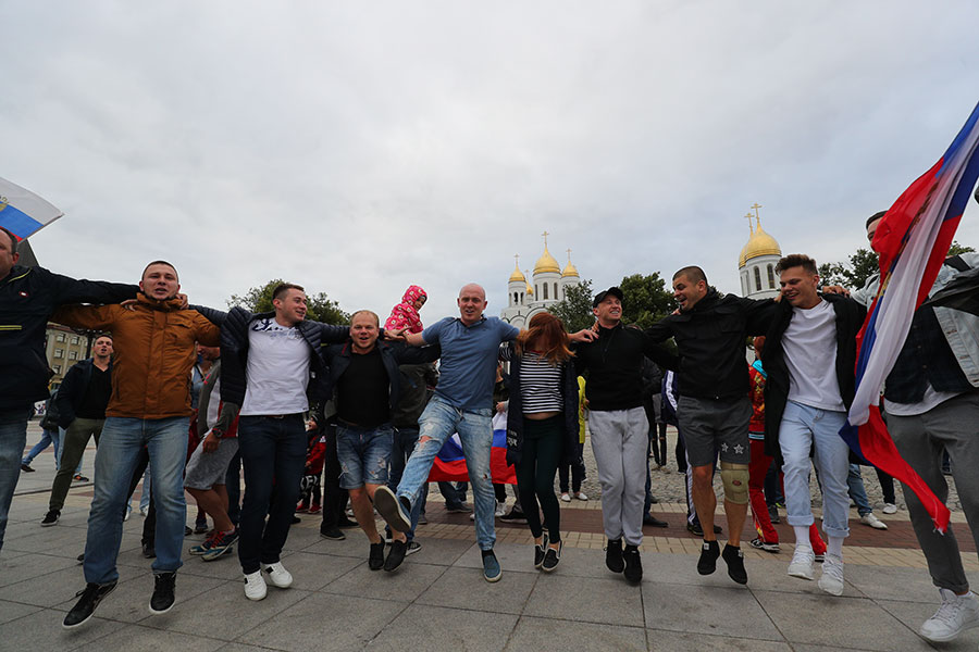 Усы победы: как Калининград болел и радовался за сборную России (фото)