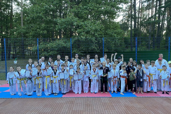 Приглашаем детей и взрослых стать частью большой спортивной семьи