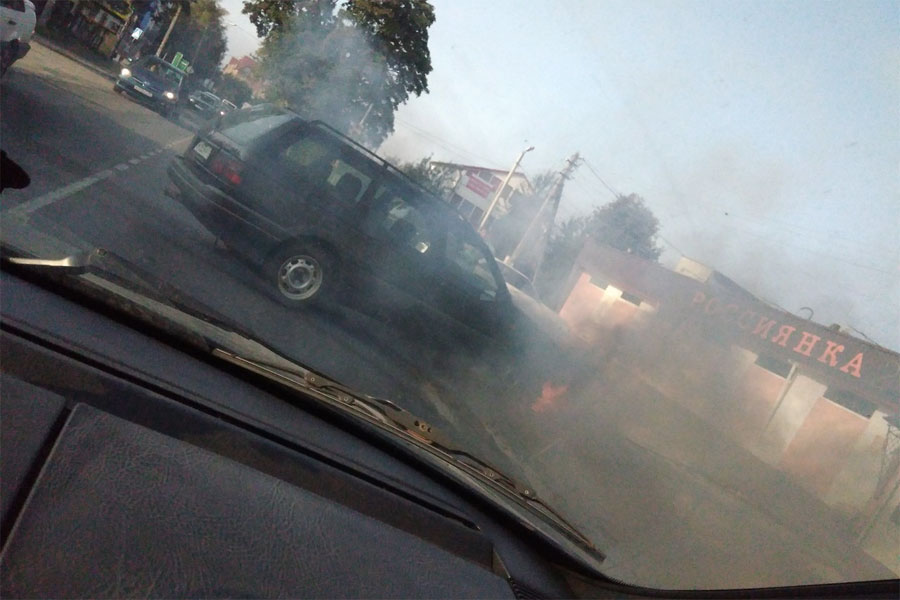 На выезде из Калининграда загорелся автомобиль