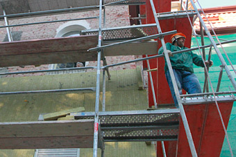 Министр ЖКХ: ежемесячный платёж за капремонт дома составит 7–10 рублей с кв. м