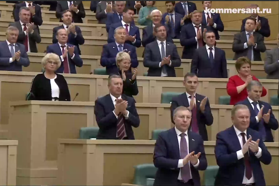 Оба калининградских сенатора проголосовали за присоединение к РФ новых территорий