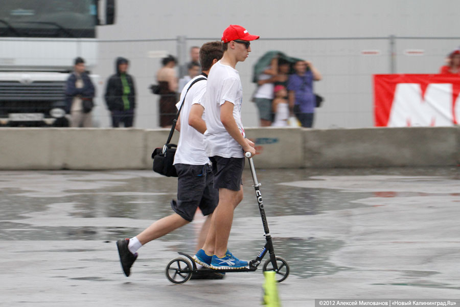 «Скользящие»: фоторепортаж с дрифт-шоу