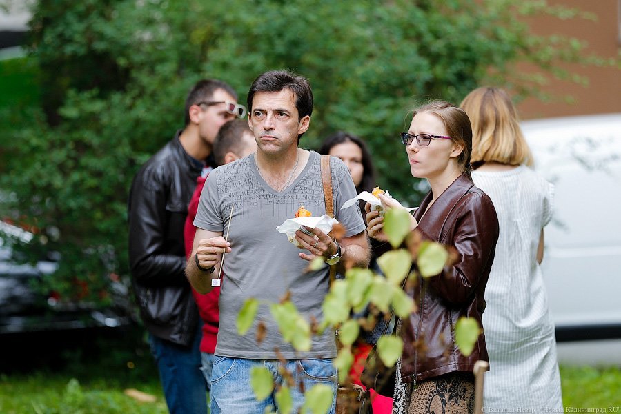 Всем двором: как прошел музыкальный пикник в сквере Готтшед