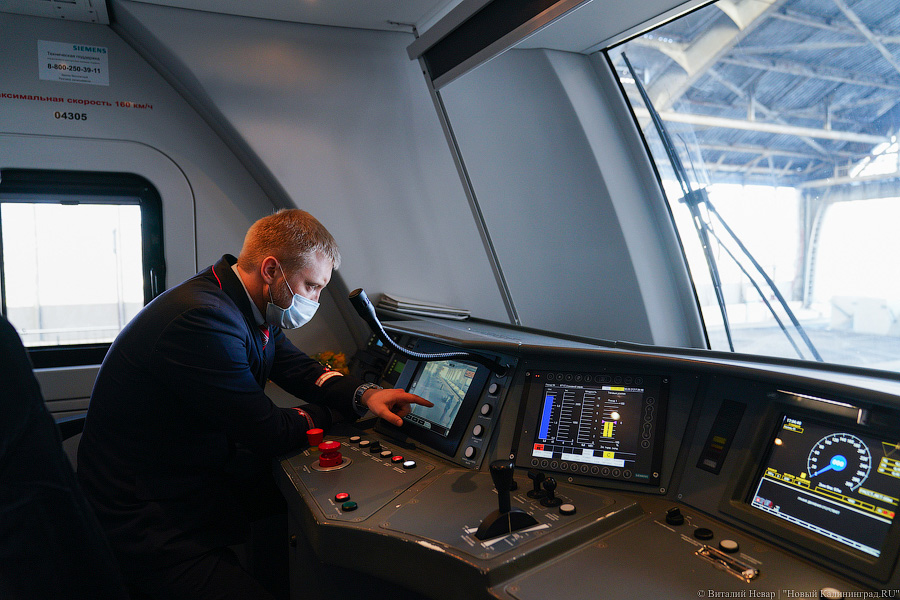 Пробный полет на «Ласточке»: КЖД представила первую женщину-машиниста