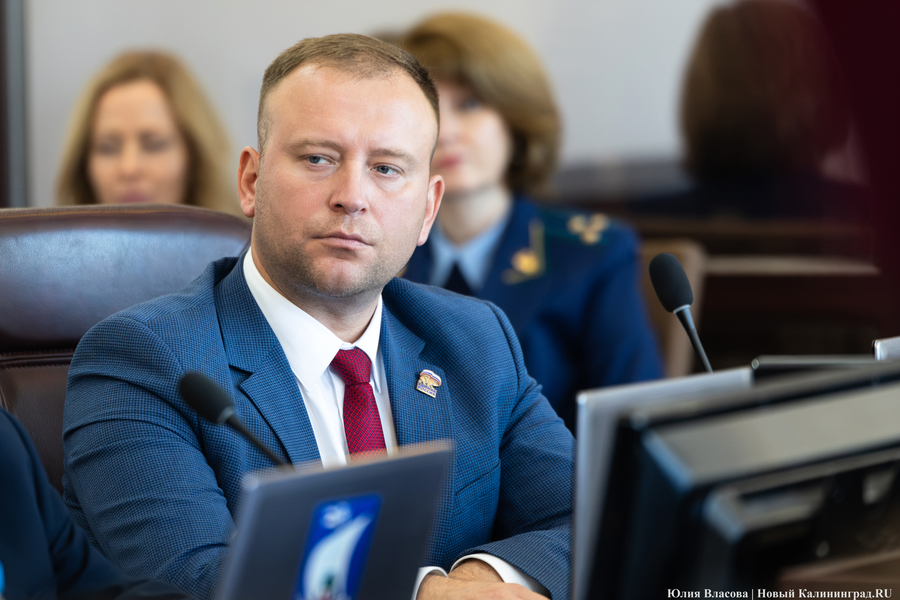 73% новичков: как прошло первое заседание совета депутатов Калининграда 8-го созыва