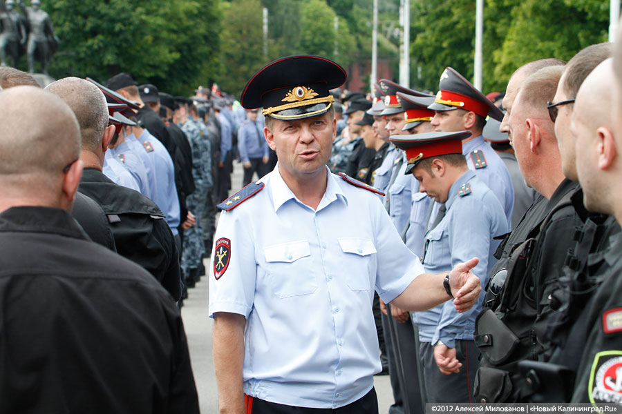 «К дежурству готовы»: фоторепортаж со смотра личного состава полиции