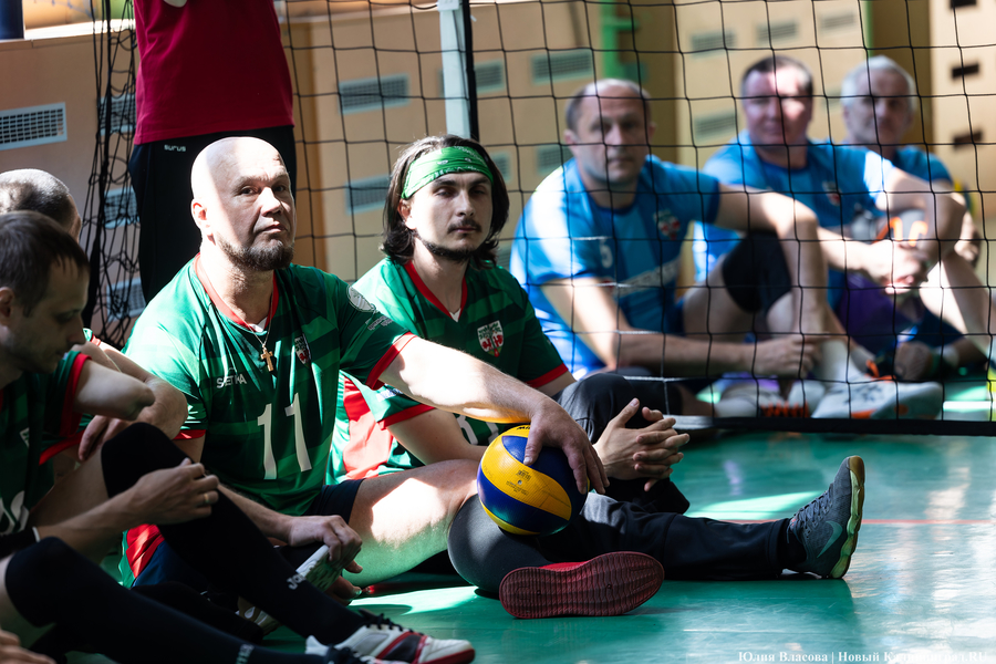 Нет ничего невозможного: в Гурьевске представили сборную области по волейболу сидя (фото)