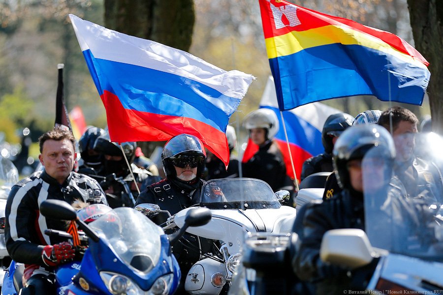 Российские байкеры в Польше: в Бранево почтили память павших солдат