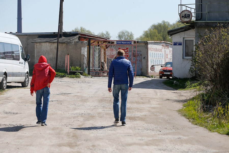 В Калининграде затопило гаражное общество на Острове около стадиона (фото)