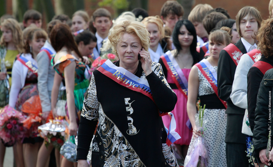 "Последний звонок-2010": фоторепортаж "Нового Калининграда.Ru"