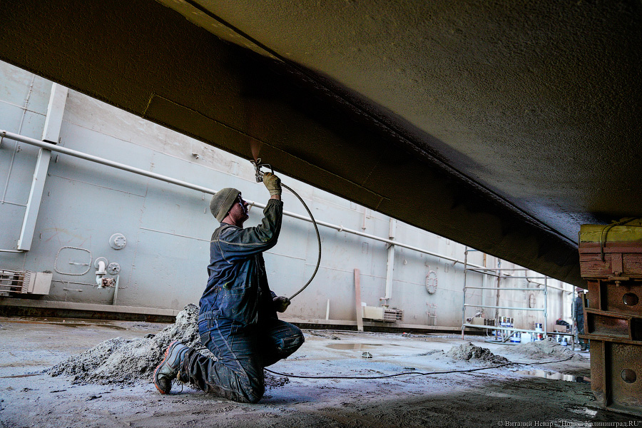 После кругосветки и перед новым рейсом: барк «Седов» проходит ремонт в Светлом (фото)