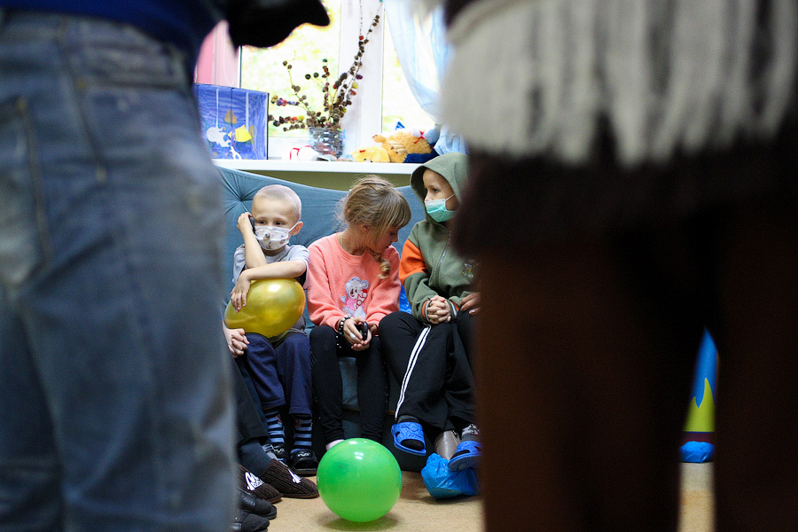 Достать звезду: дети из онкогематологического отделения встретились с Петром Дрангой