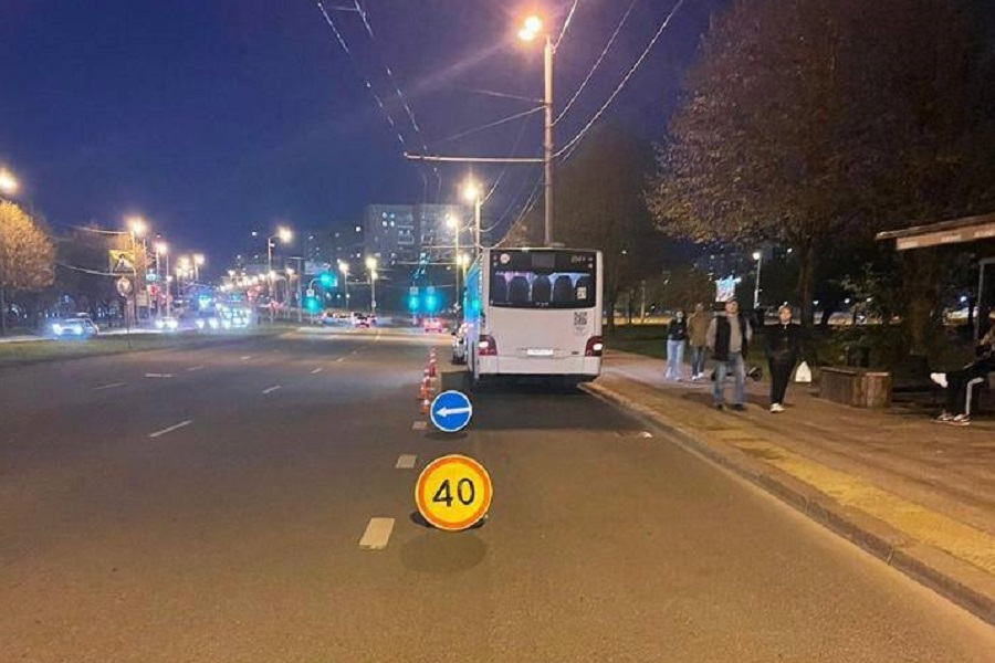 Пассажирка госпитализирована после падения в автобусе на Московском проспекте