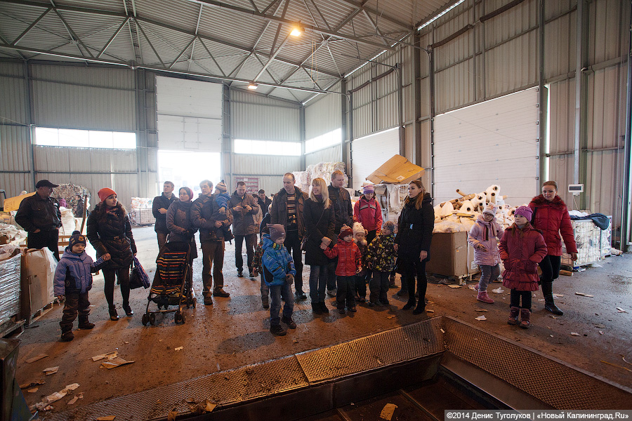 Квадратные «кубики»: как малыши из клуба «Развивалка» учились игрушки утилизировать