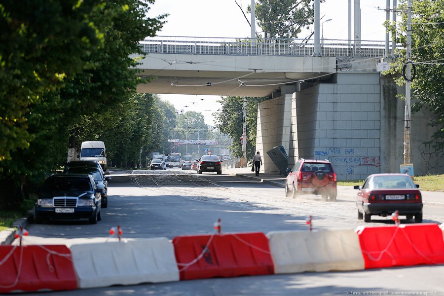 Прохода нет: Высокий мост на Остров закрыт на реконструкцию (фото)