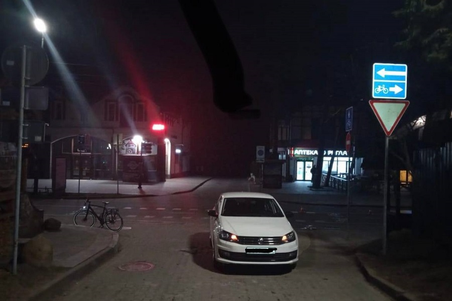 В Светлогорске велосипедист попал в больницу после столкновения с «Фольксвагеном» (фото)