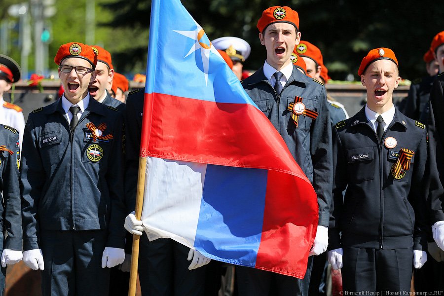 «А этот маленький»: в Калининграде прошел парад кадетов (фото)