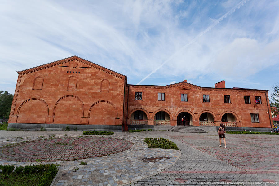 «Гараж помощи»: фоторепортаж с пунктов по приему вещей для пострадавших на Кубани