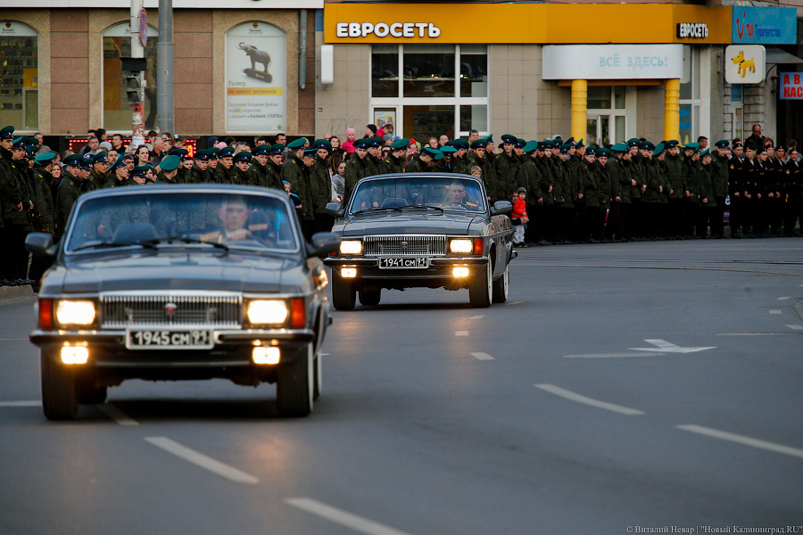 Оттачивая шаг: как прошла генеральная репетиция парада Победы в Калининграде