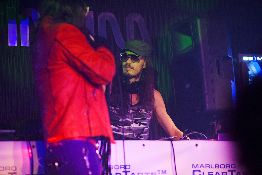 «Пока хавает пипл»: фоторепортаж с концерта Богдана Титомира