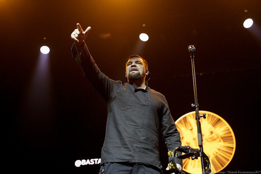 «Вася, давай!»: в «Янтарь-Холле» выступил рэпер Баста