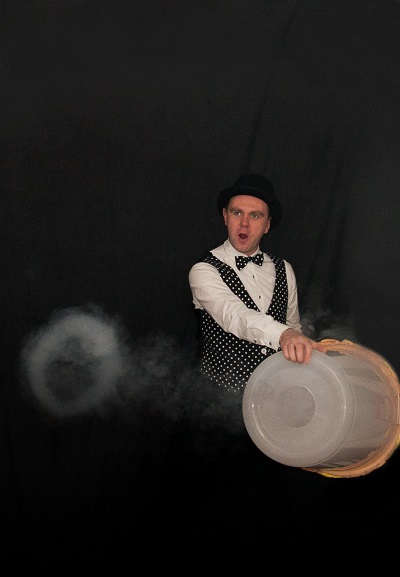 Дымовое шоу — новинка среди развлечений на детский праздник! 