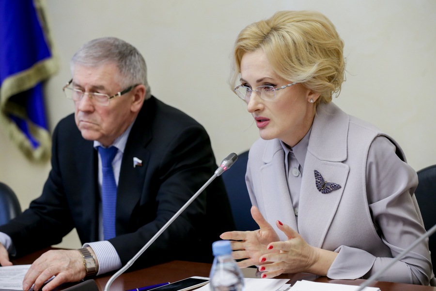 В России в 2016 году более 700 детей покончили жизнь самоубийством