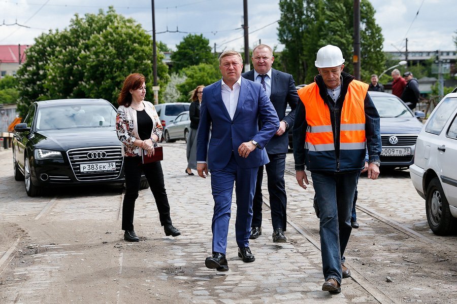 С переменным успехом: мост на Суворова ремонтируется с отставанием (фото)