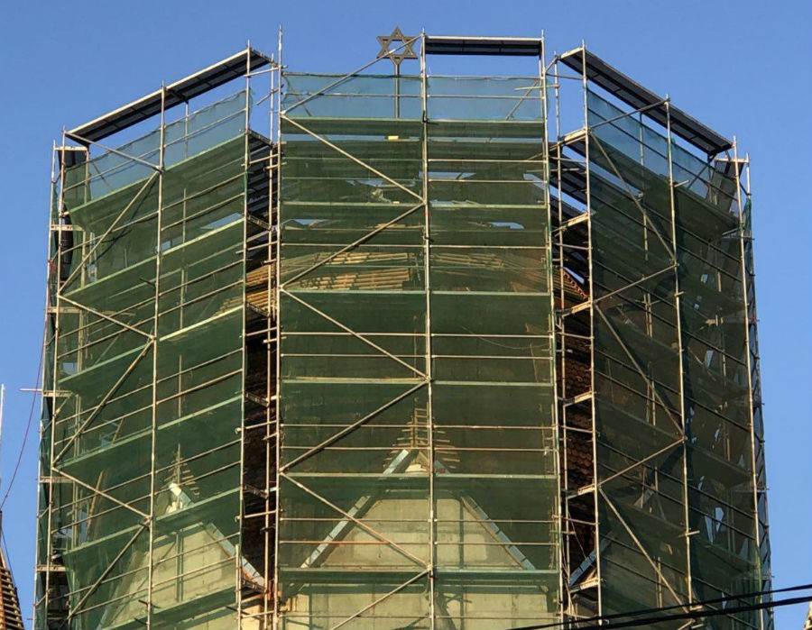 На синагогу в Калининграде установили Звезду Давида (фото)