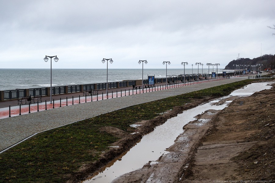 «В ожидании 70 метров»: как ведутся работы по расширению пляжа в Светлогорске