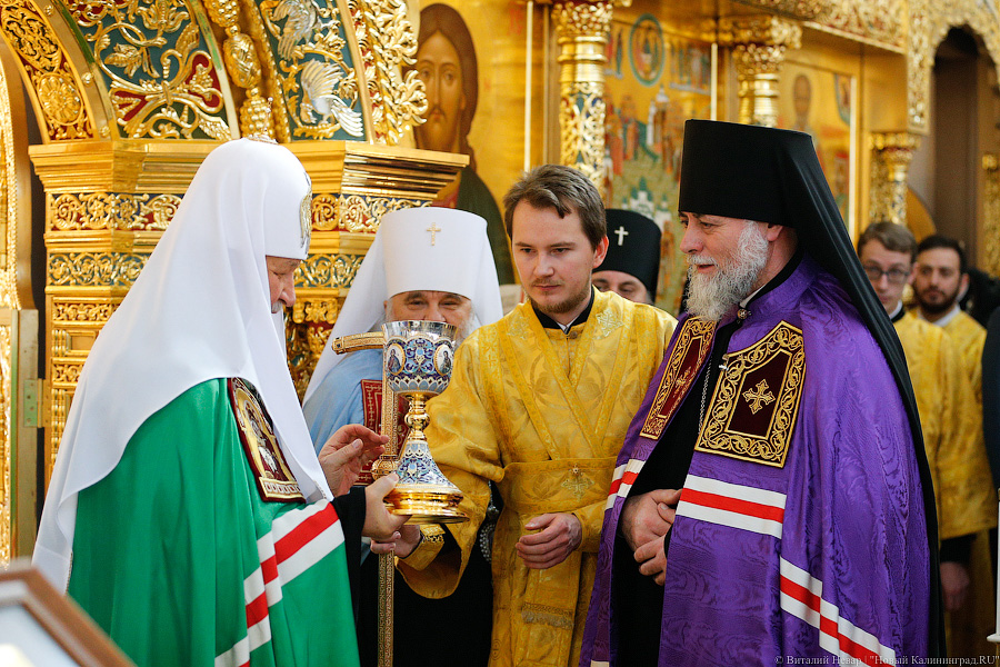 Орден для Николая: патриарх Кирилл освятил новый храм в Гусеве (фото)